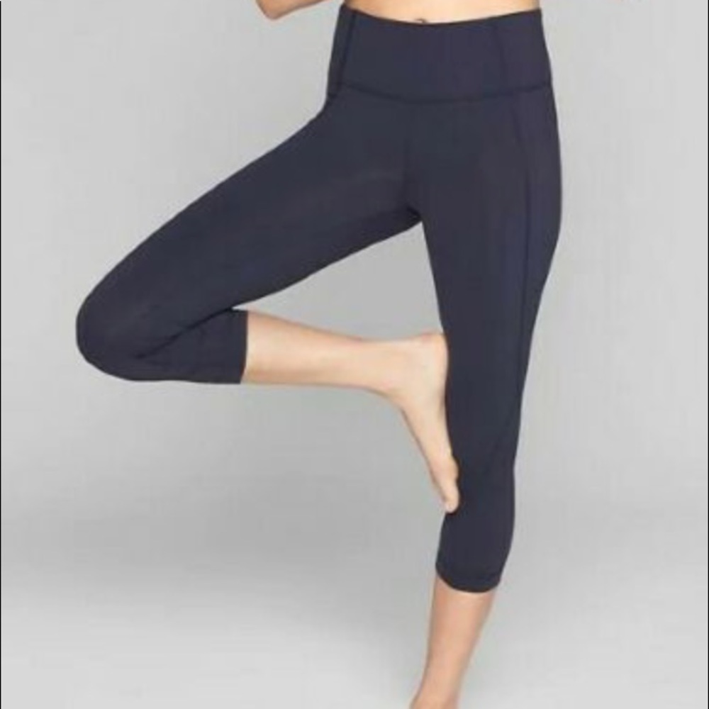Athleta Salutation Crop Navy